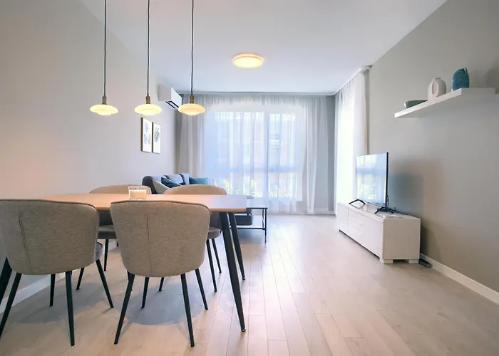 Anel Aziz Konstantin ve Elena