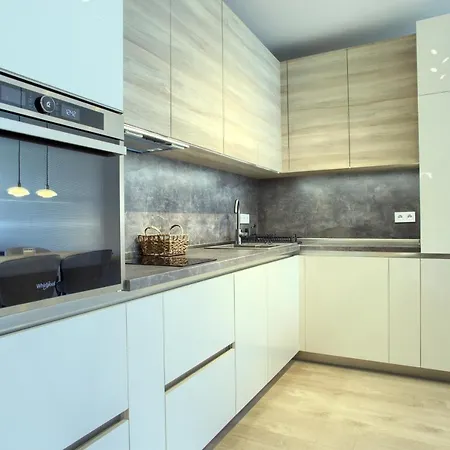 Apartament Anel Sf. Constantin și Elena