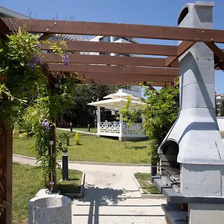 Apartamento Anel Saints Constantine and Helena